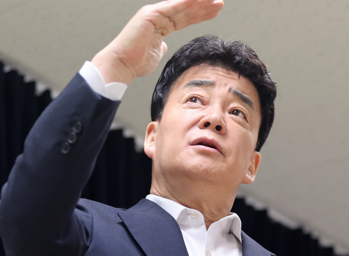 Jongwon Baek The Bone Korea CEO holds a time to express his position and answer questions in front of the media after the first regular shareholders' meeting held at the SpaceShare Gangnam Station Center in Seocho-gu, Seoul on the 28th. Yonhap News Agency